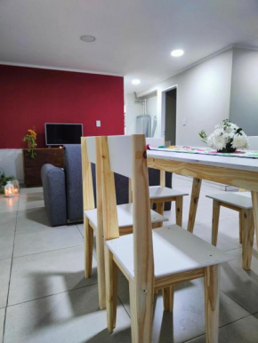 Departamento con 2 habitaciones y patio en el centro de Mendoza